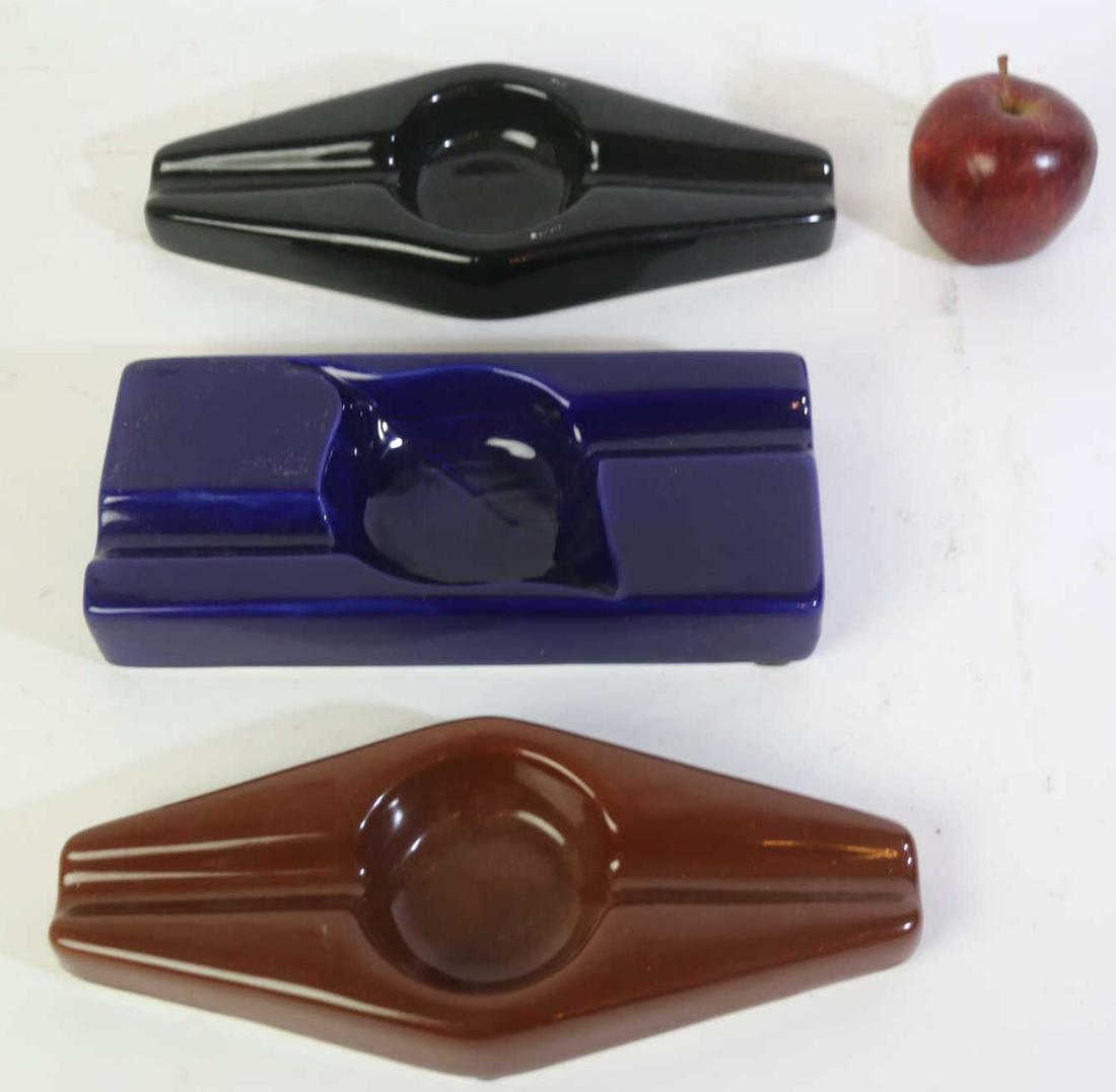VINTAGE CONTEMPOARY CIGAR ASHTRAY GROUPING: VINTAGE CONTEMPOARY CIGAR ASHTRAY GROUPING Condition GOOD