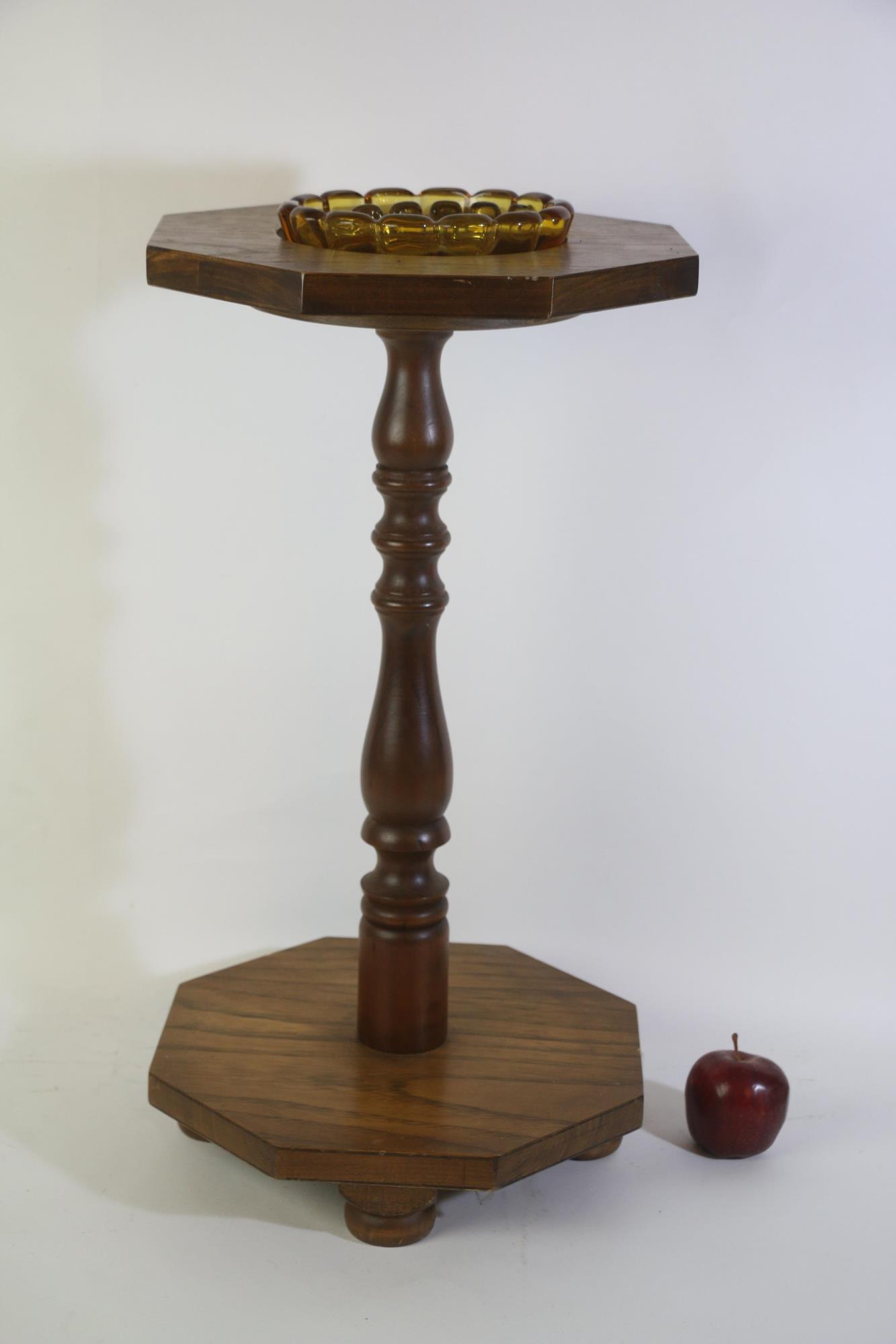 MCM VINTAGE OAK & AMBER GLASS SMOKING STAND (1 of 3)