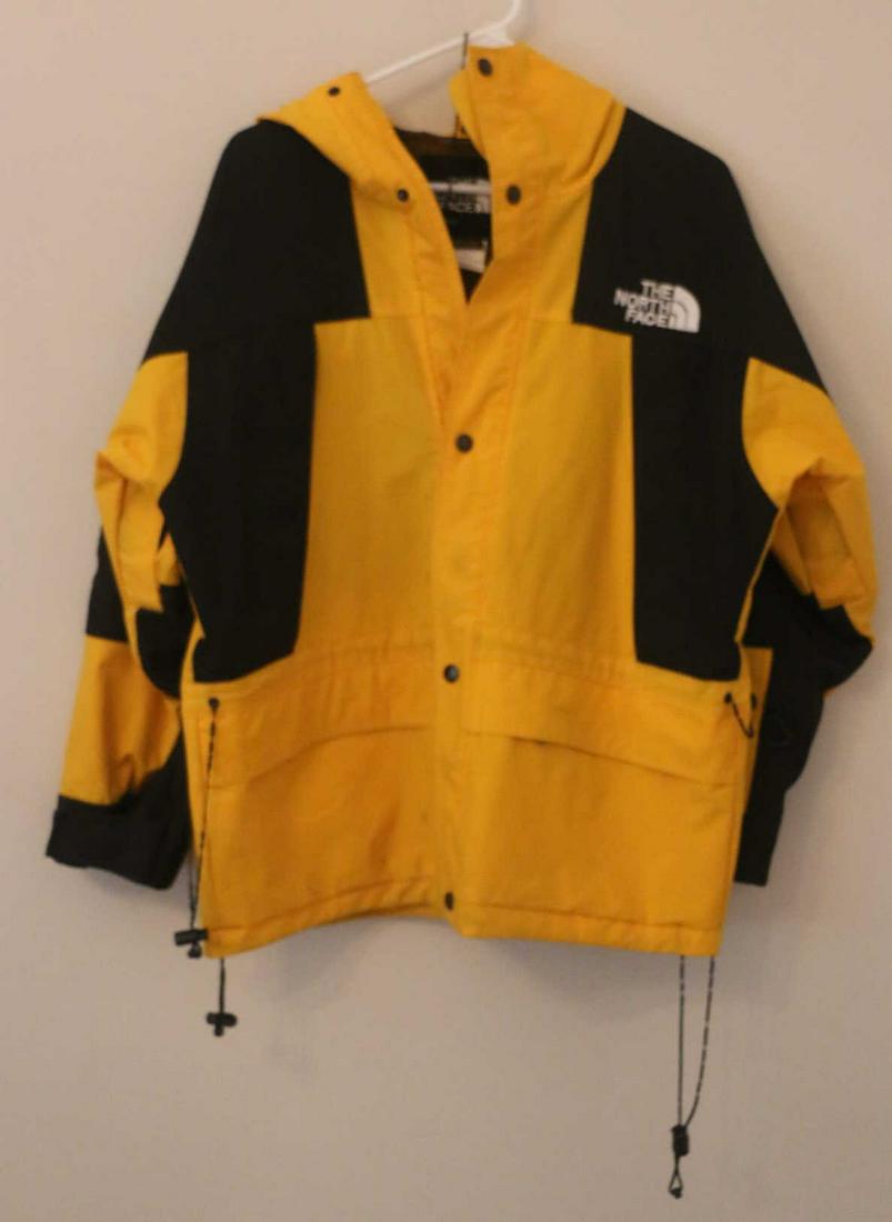 NORTH FACE GOR-TEX RAIN JACKET SMALL (1 of 2)