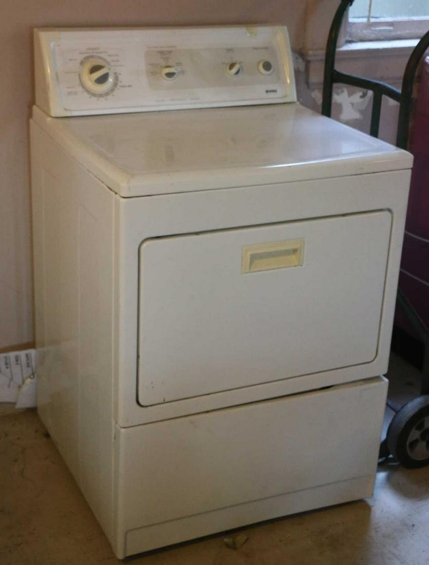 KENMORE ELITE CLOTHING DRYER (1 of 3)