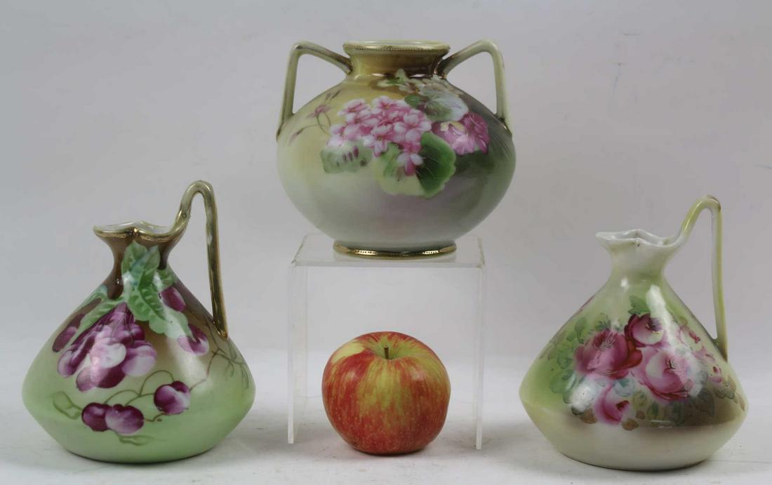 NIPPON HAND PAINTED TWIN HANDLE VASE GROUPING: NIPPON HAND PAINTED TWIN HANDLE VASE GROUPING Condition GOOD