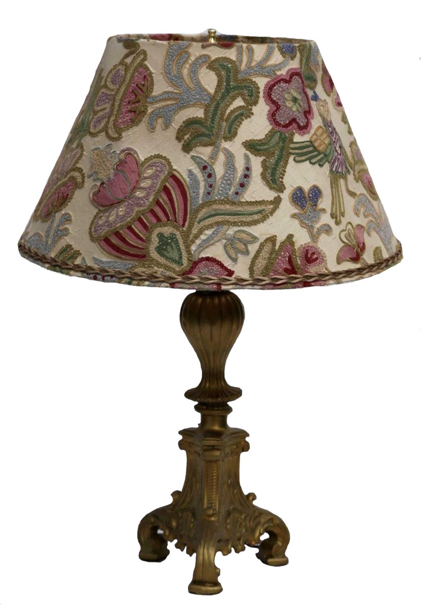 FREDERICK COOPER 25" CUSTOM SHADED LAMP: FREDERICK COOPER 25" CUSTOM SHADED LAMP Condition GOOD