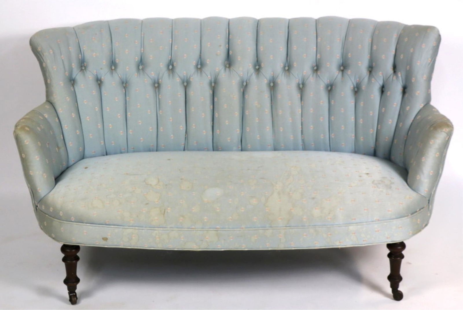 ENGLISH ANTIQUE TUFFTED TURNED & CASTORED SETTEE: ENGLISH ANTIQUE TUFFTED TURNED & CASTORED SETTEE Condition GOOD / FABRIC FADED