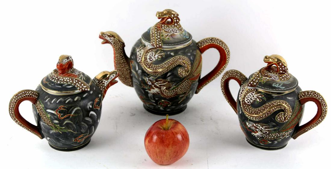 JAPANESE NIPPON STYLE MORIAGE TEA SET: JAPANESE NIPPON STYLE MORIAGE TEA SET Condition GOOD H 8 W 6 IN