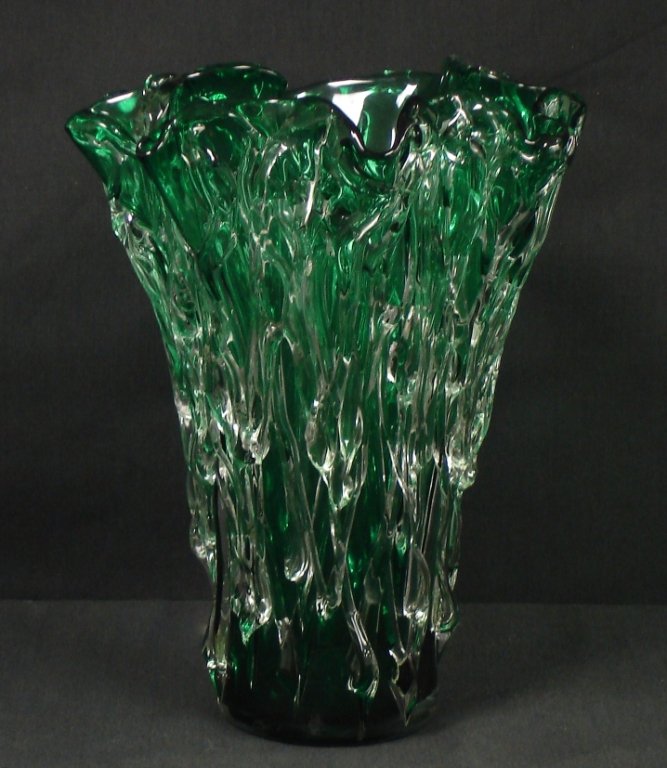 DALE CHIHULY ART GLASS VASE:: Unsigned. 14"H X 11"W, approximately. Born in 1941 in Tacoma, Washington, Dale Chihuly was introduced to glass while studying interior design at the University of Washington. After graduating in 1965,