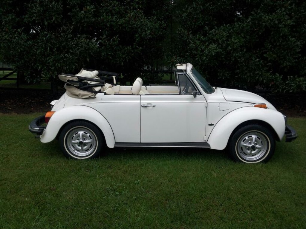 1976 VOLKSWAGEN SUPER BEETLE:: 1976-77 Volkswagen Super Beetle Cabriolet. Last year production run, less than 60,000 miles. VERY, VERY FINE CONDITION.