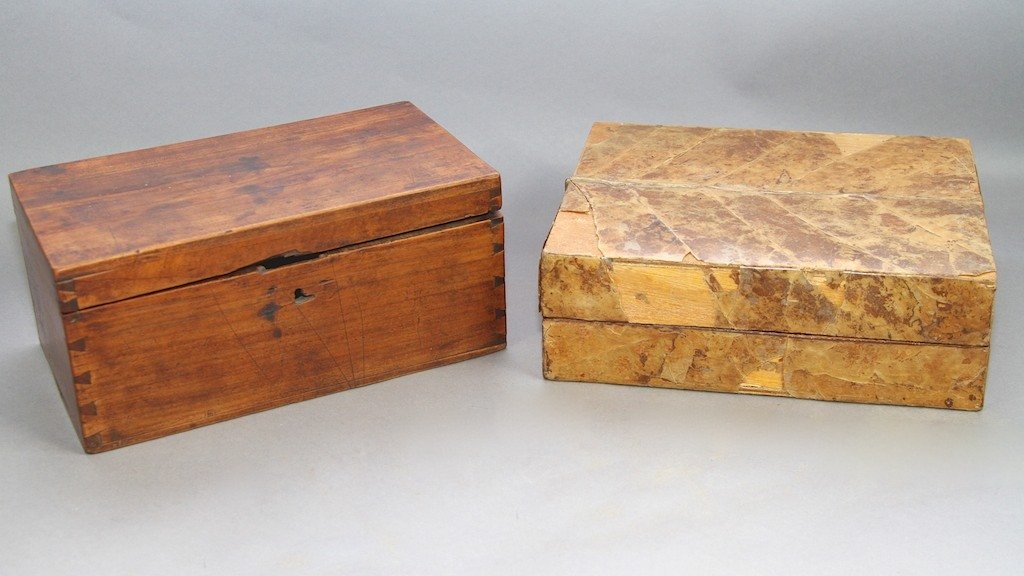 PRIMITIVE DOVETAIL & TOBACCO LEAF BOX:: Primitive box: 5.5"H X 7"D X 12.5"W. Leaf box: 4"H X 10"D X 12"W.