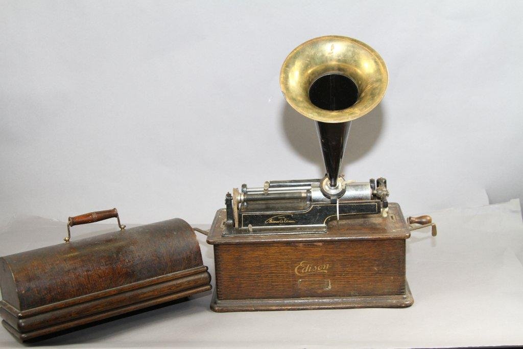 EDISON CYLINDER PHONOGRAPH:: With outside horn. 12"H X 16"W X 9"D