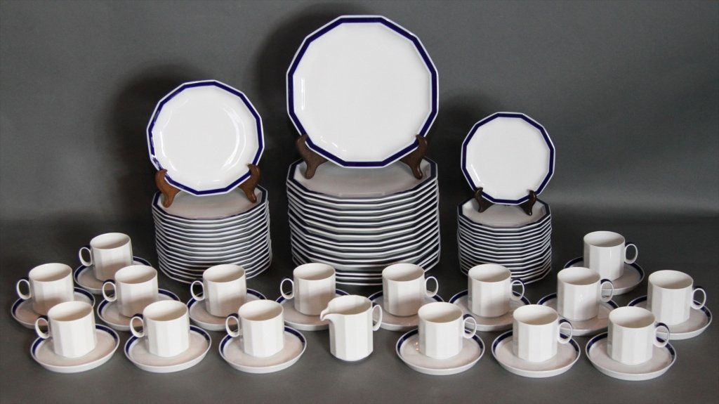 MID-CENT. GERMAN ROSENTHAL DINNER SERVICE:: 16 plates 10" in dia. 16 salad 7.5" in dia. 16 dessert 6" in dia. 16 cup (2.75"H X 2.5" in dia.) and saucers 5.25" in dia creamer 3.25"H X 3.25" in dia