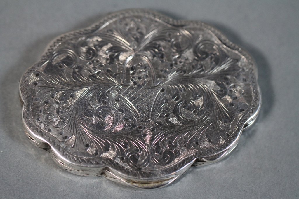 STERLING VICTORIAN HAND CHASED COMPACT:: .5"H X 3.5"W X 2.75"D