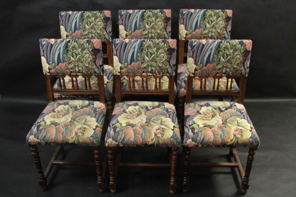 ENGLISH ANTIQUE OAK CHAIR SET OF SIX:: 34.5"H X 17.5"W X 16.5"D
