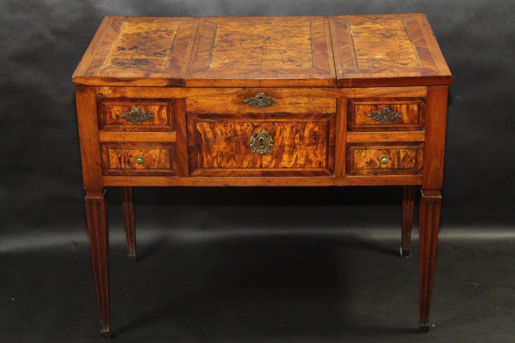 ITALIAN ANTIQUE BURL WALNUT VACILIET:: ITALIAN ANTIQUE BURL WALNUT VACILIET: