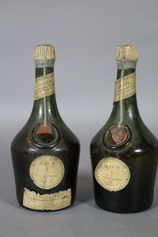 VINTAGE 1940'S SEALED LIBATION BOTTLES: VINTAGE 1940'S LIBATION BOTTLES