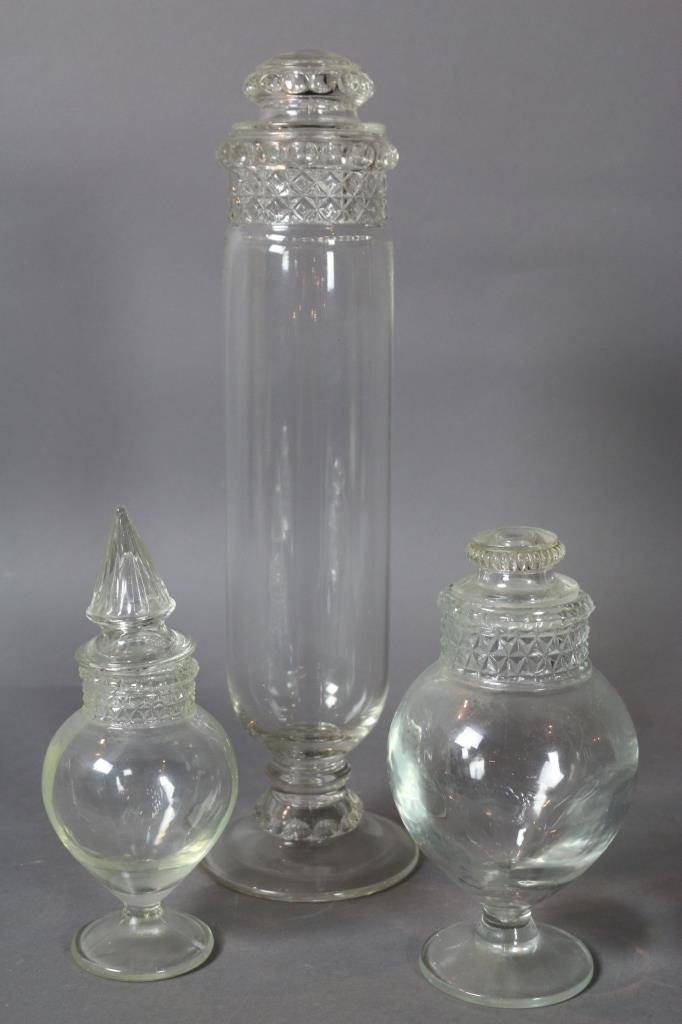 DRUGGIST 19TH C. ANTIQUE APOTHECARY HANDBLOWN JARS: DRUGGIST 19TH C. ANTIQUE APOTHECARY JARS. VERY FINE RARE LOT OF THREE TALL VESSELS. HAND BLOWN