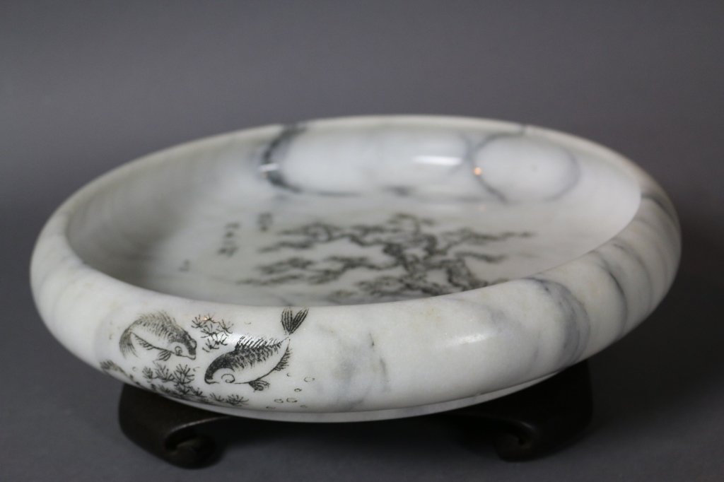 JAPANESE MARBLE KOI BOWL ON STAND: JAPANESE MARBLE KOI BOWL ON STAND