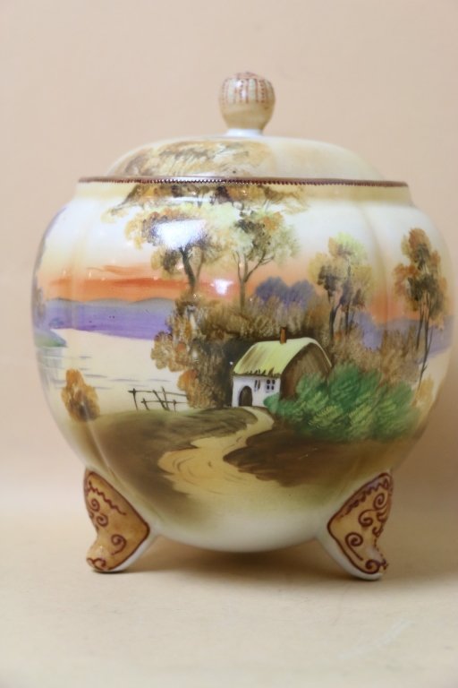 JAPANESE NIPPON HAND PAINTED LIDDED VASE: JAPANESE NIPPON HAND PAINTED LIDDED VASE