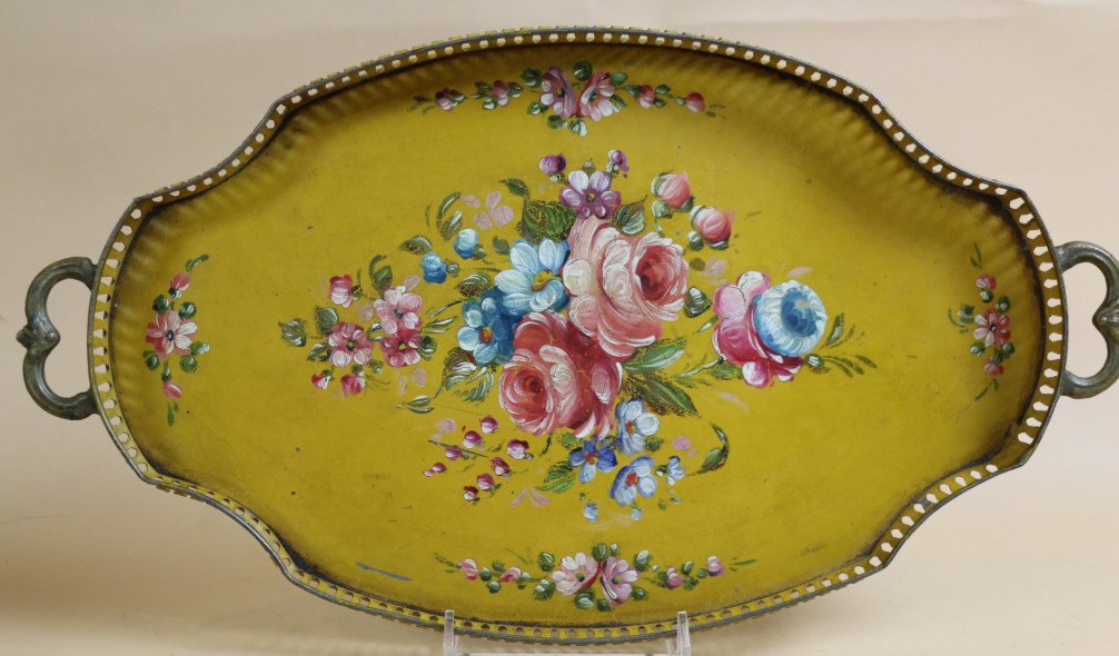FRENCH ANTIQUE GALLERY TOLE TRAY: FRENCH ANTIQUE GALLERY TOLE TRAY; 18" X 10"