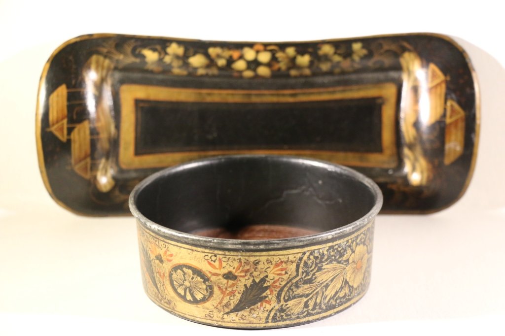 ENGLISH ANTIQUE PAINTED TOLE WARE LOT: ENGLISH ANTIQUE PAINTED TOLE WARE LOT