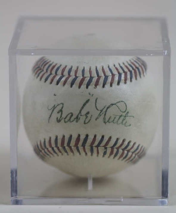 BABE RUTH SIGNED BASEBALL: BABE RUTH SIGNED BASEBALL