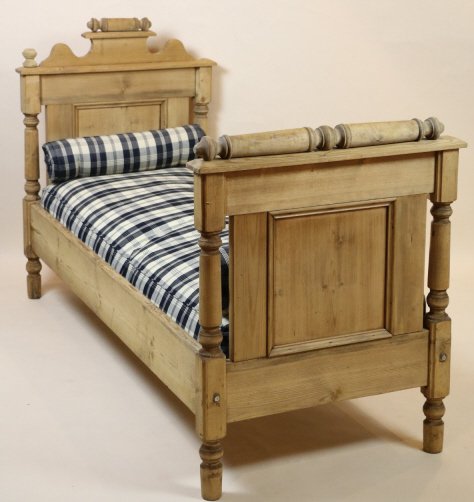 ENGLISH ANTIQUE PINE DAY BED W/ CUSTOM UPHOLSTERY: ENGLISH ANTIQUE PINE DAY BED WITH CUSTOM UPHOLSTERY; 44" X 32" X 72"