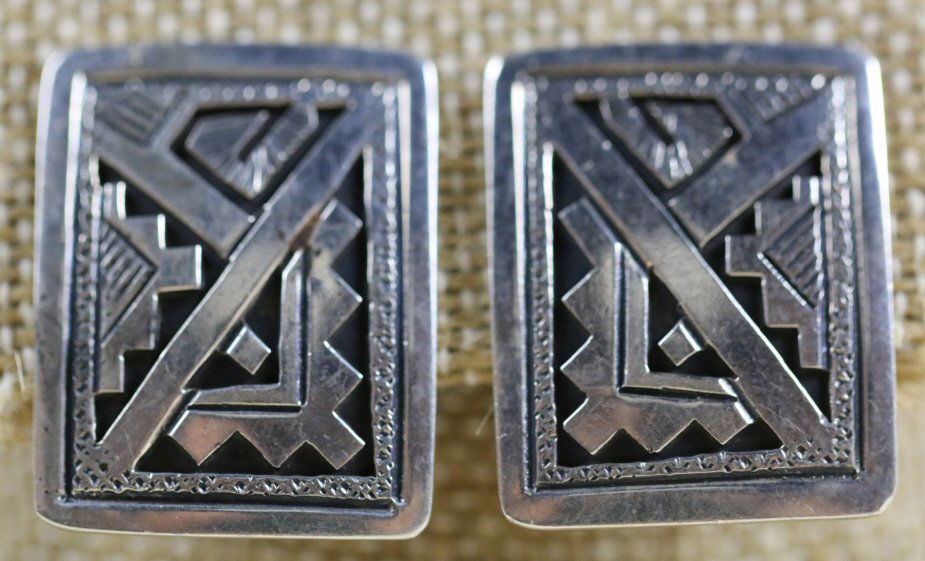 PETER NELSON STERLING EARRINGS: PETER NELSON STERLING EARRINGS