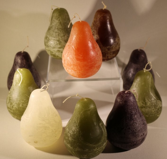 PEAR SHAPED DECORATIVE CANDLES (1 of 3)