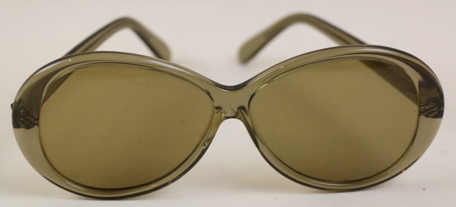 VINTAGE LADIES SUNGLASSES: VINTAGE LADIES SUNGLASSES