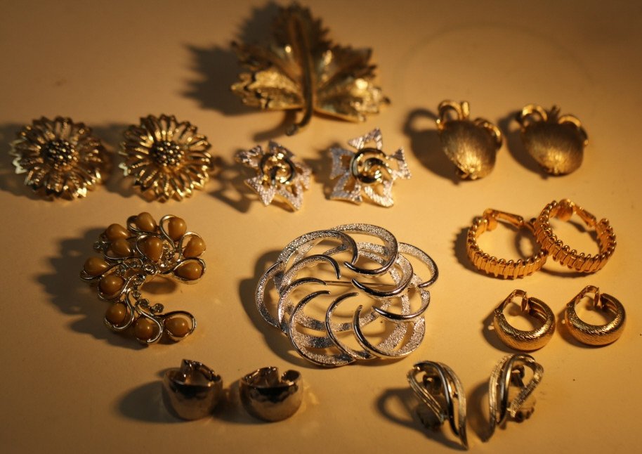 VINTAGE SARAH COVENTRY LOT (1 of 7)