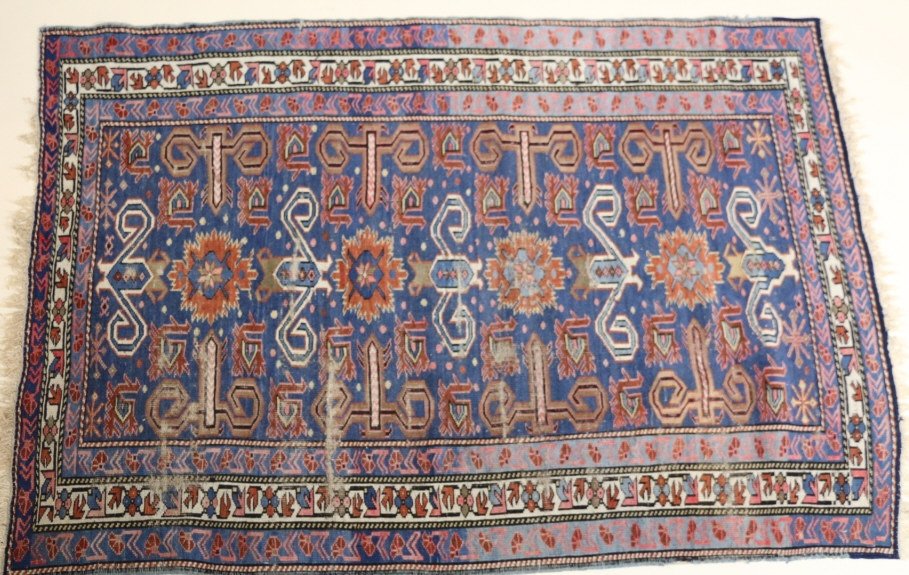 HANDWOVEN PERSIAN RUG (1 of 4)