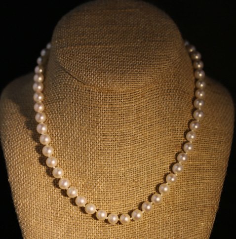 MIKIMOTO VINTAGE PEARL STRAND: VINTAGE MIKIMOTO PEARL STRAND; 16"; 30G