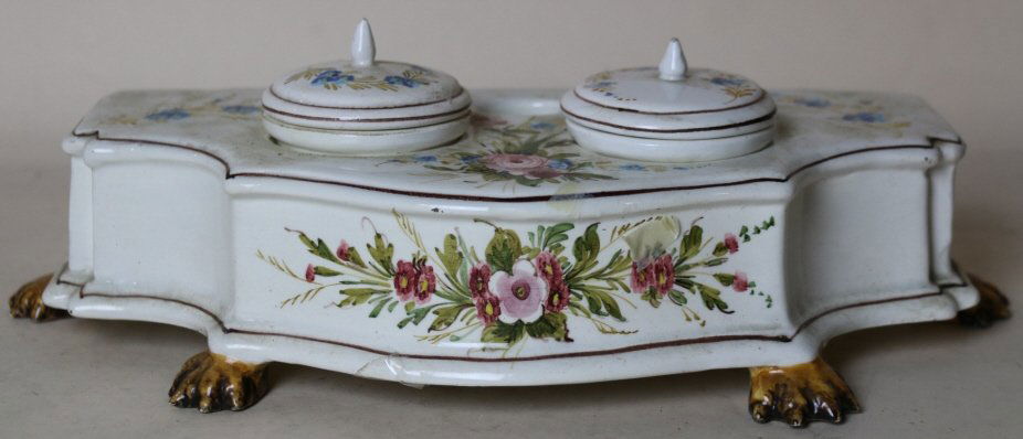 ITALIAN ANTIQUE INK PORCELIAN WELL: ITALIAN ANTIQUE INK WELL; 10.5"