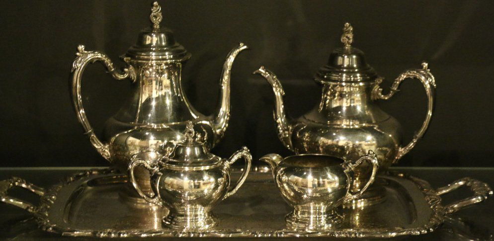 SILVER PLATE 5 PIECES TEA SERVICE (1 of 7)