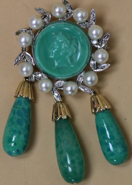 14K Y&WG LADIES GREEN JADE / ANTAGLIO PENDANT (1 of 4)