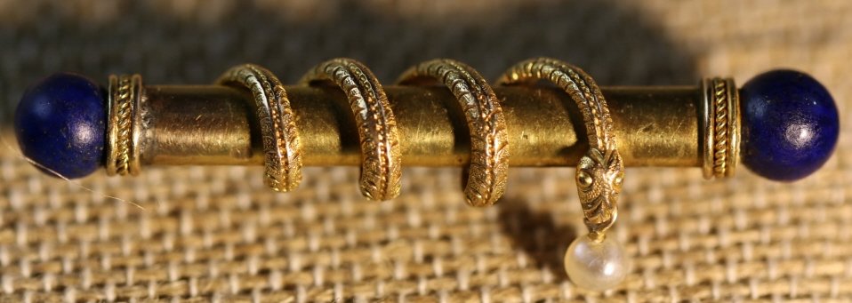 ANTIQUE LAPIS AND GOLD BAR PIN (1 of 3)