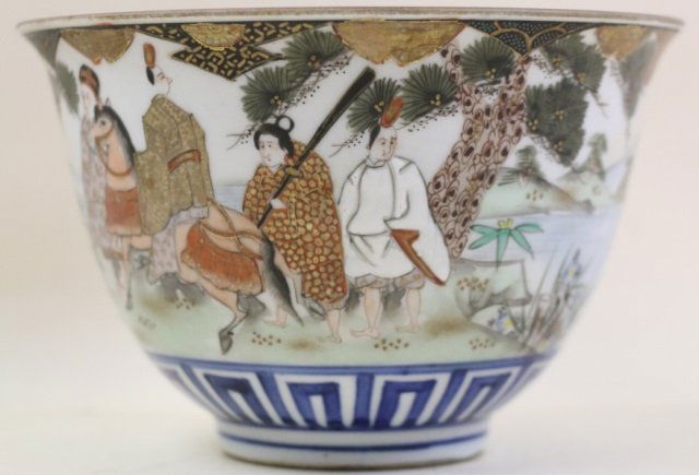 JAPANESE ANTIQUE KUTANI BOWL: ANTIQUE JAPANESE KUTANI BOWL