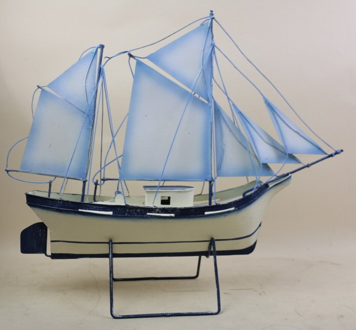 VINTAGE NAUTICAL SHIP MODEL: VINTAGE NAUTICAL SHIP MODEL