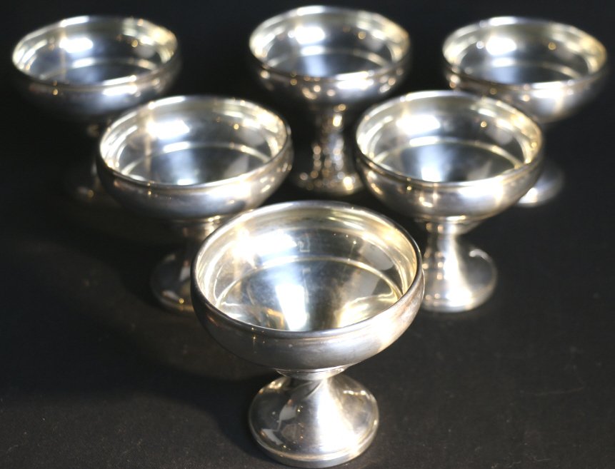 STERLNG SILVER ICE CREAM RAISED BOWLS: STERLNG SILVER ICE CREAM RAISED BOWLS