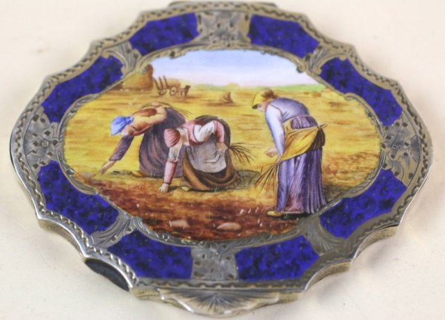 STERLING SILVER ENAMELED VERY FINE COMPACT: STERLING SILVER ENAMELED VERY FINE COMPACT