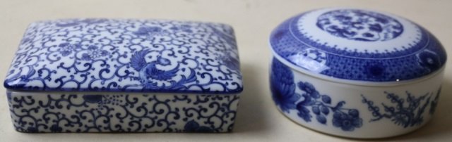 VINTAGE MOTTAHEDEH & PORCELAIN BOX GROUPING: VINTAGE MOTTAHEDEH & PORCELAIN BOX GROUPING