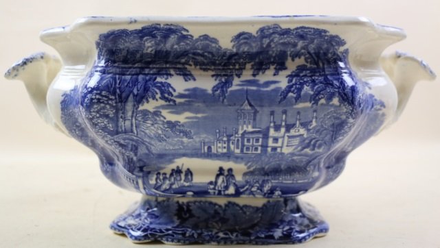 MASON'S IRONSTONE TUREEN: MASON'S IRONSTONE TUREEN