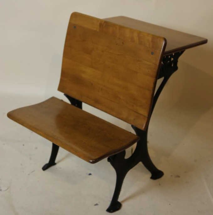 SEARS ROEBUCK & CO. 20TH C. SCHOOL HOUSE DESK: SEARS ROEBUCK & CO. 20TH C. SCHOOL HOUSE VINTAGE DESK