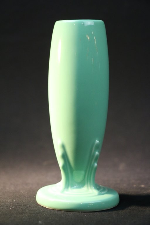 FIESTA WARE BUD VASE: FIESTA WARE BUD VASE