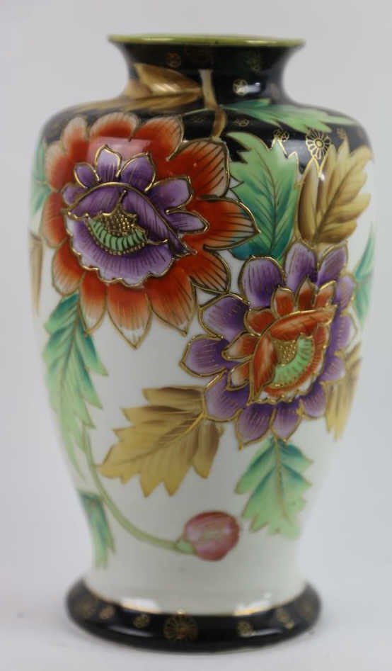 JAPANESE NIPPON HAND PAINTED VASE: JAPANESE NIPPON 10" VASE