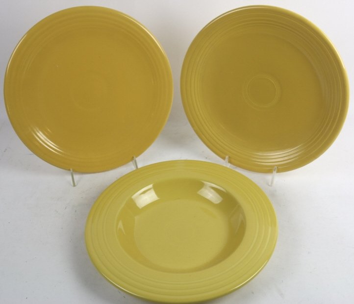 FIESTA WARE VINTAGE SERVING CHARGER GROUPING: FIESTA WARE VINTAGE SERVING CHARGER GROUPING 12"