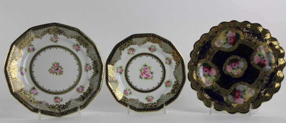NIPPON PLATE GROUPING WITH COBALT TRIM & GOLD (1 of 9)