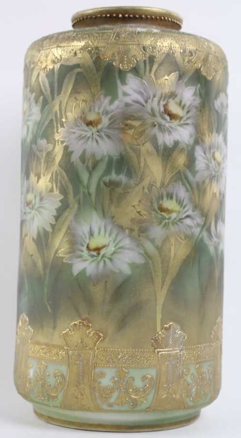 JAPANESE NIPPON WHITE DAISY VASE W/ RAISED GOLD (1 of 6)