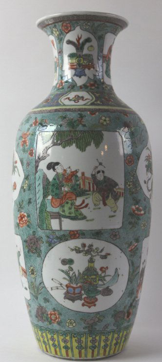 CHINESE ANTIQUE FAMILLE VERTE PORCELAIN VASE: 18" X 7 1/2"; CHINESE ANTIQUE FAMILLE VERTE PORCELAIN VASE