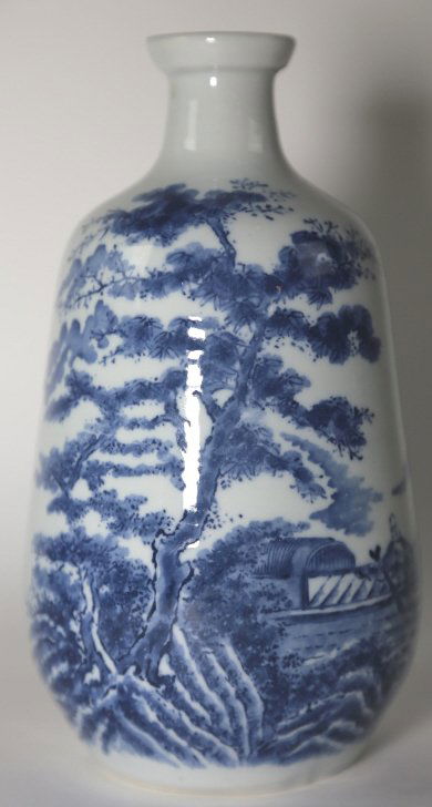 JAPANESE ANTIQUE BLUE AND WHITE SAKE VASE: JAPANESE ANTIQUE BLUE AND WHITE SAKE VASEBLUE AND WHITE VASE