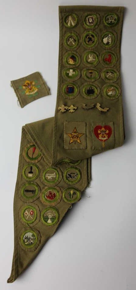 DR GAMBLE BOY SCOUT 1930'S MERIT BADGE SASH: DR GAMBLE BOY SCOUT 1930'S MERIT BADGE SASH INCLUDING HIS EAGLE SCOUT PATCH FROM LINCOLNTON NC TROOP #1