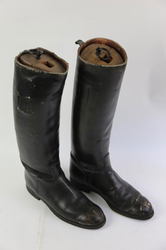 ENGLISH ANTIQUE RIDING BOOTS & TREES: ENGLISH ANTIQUE RIDING BOOTS & TREES